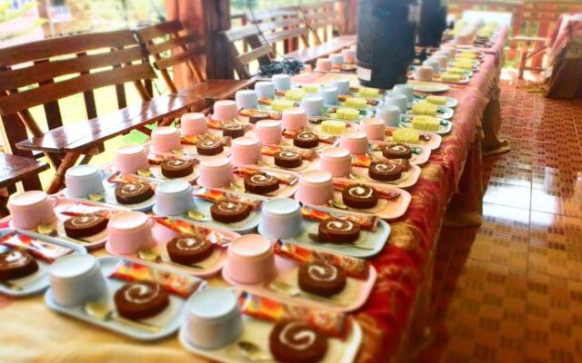 Land Breeze Resort & Hotel Pakchong