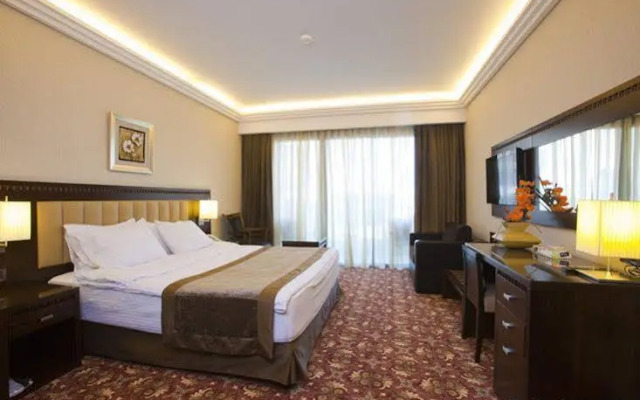 Lancaster Suites Raouche