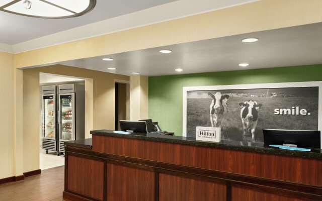 Hampton Inn Portland-Airport