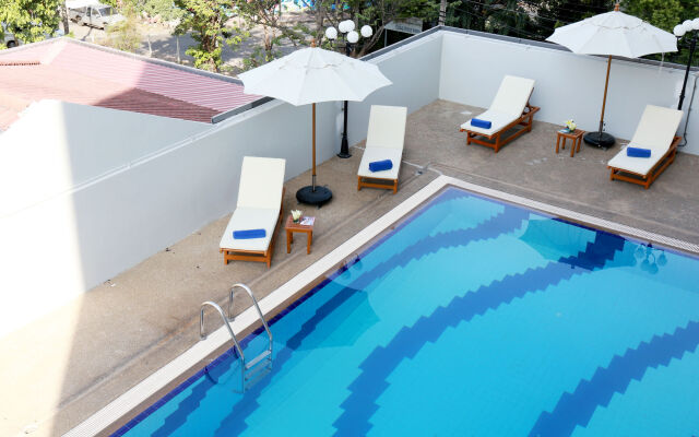 Louis' Tavern Hotel Don Muang