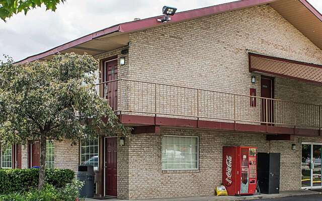 Econo Lodge Columbus