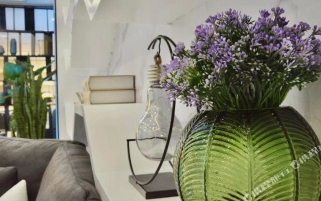 Unitour Hotel (Sichuan Police College)