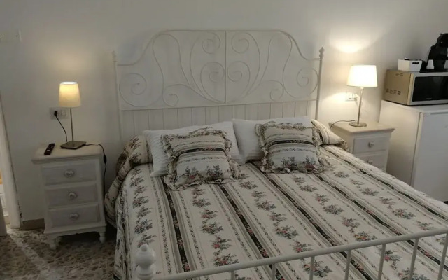 Triple Room With Private Bath 10 Min From Tiburtina Station