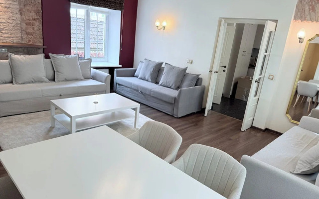 Pilies8 Luxury Vilnius Apartment