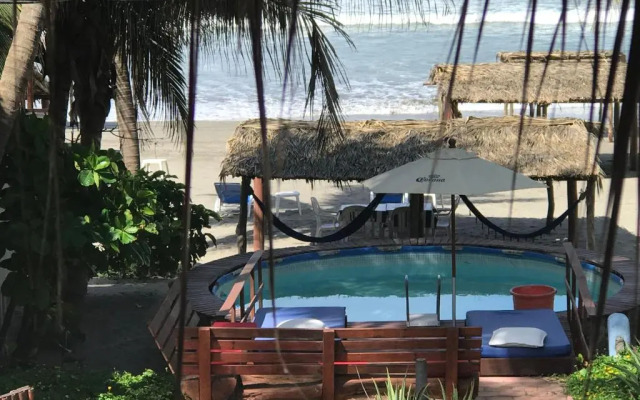 Casa de las Olas Surf & Beach Club