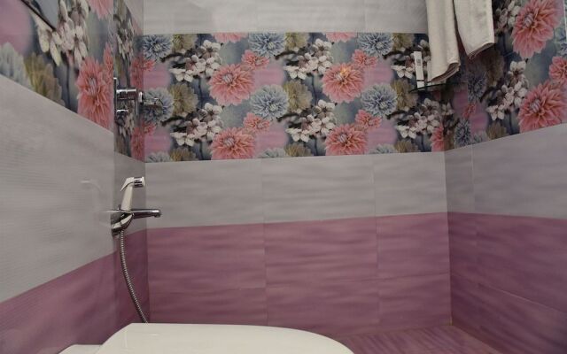 OYO 16381 Htl Shivani