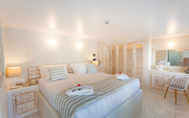 Rhodos Horizon City- Adults only