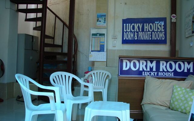 Lucky House Dorm Room - Hostel