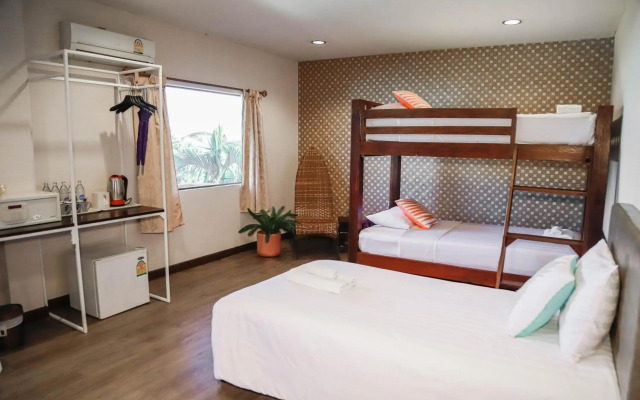 Parasol Inn Chiang Mai Old City Hotel
