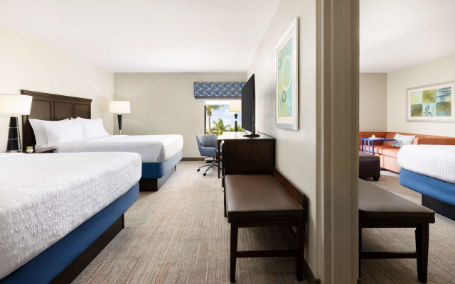 Hampton Inn Naples Central