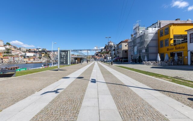 Douro Riverside Residences I