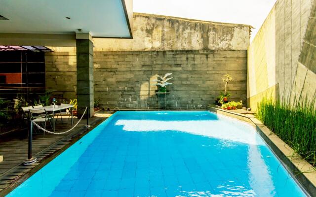 Andelir Hotel