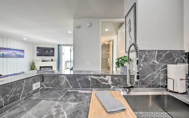 Charming Oceanside Condo w/ Beach & Pool Access!
