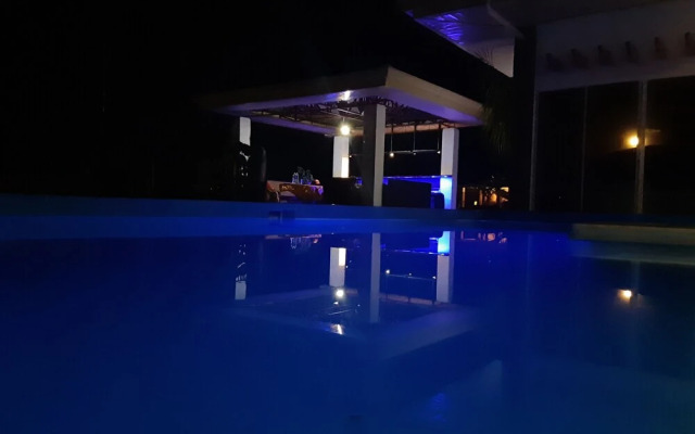 Seaview Mansion