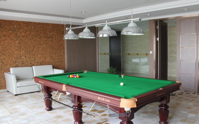 White Horse Lake Jianguo Hotel