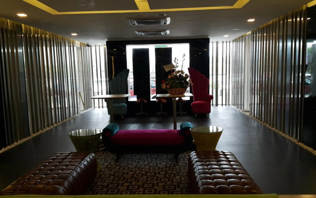 M Design Hotel at Shamelin Perkasa