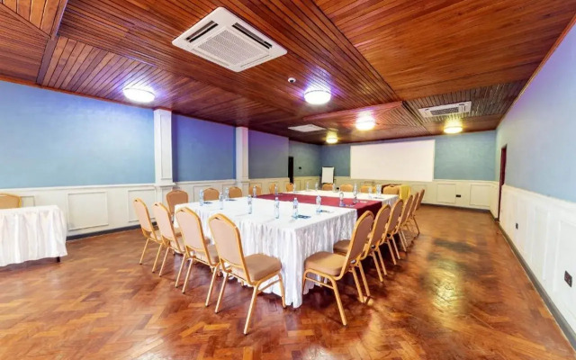 Afro Park Hotel