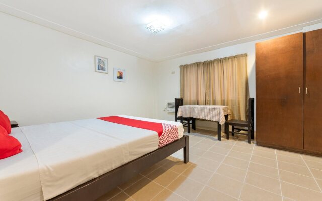 OYO 497 Paradise Hotel