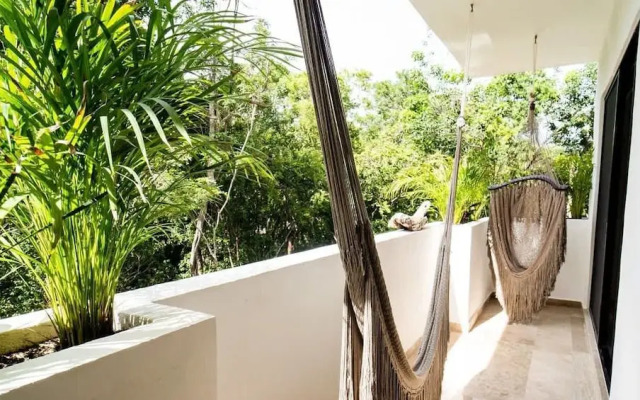1 Br. Great Located Pool + Gym + Coworking