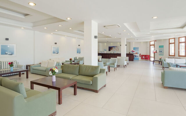 Ariadne Beach - Adults Only
