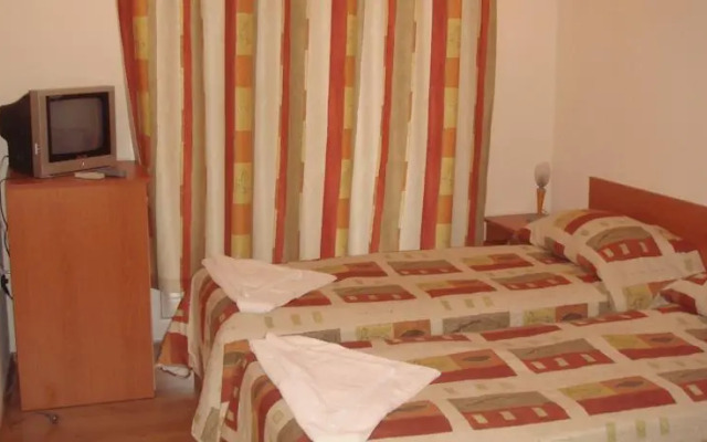 Family Hotel Central