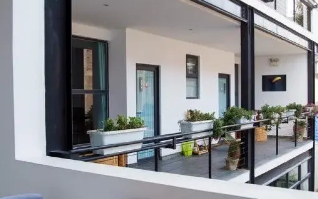 YiHai ZhuYuan Boutique Inn