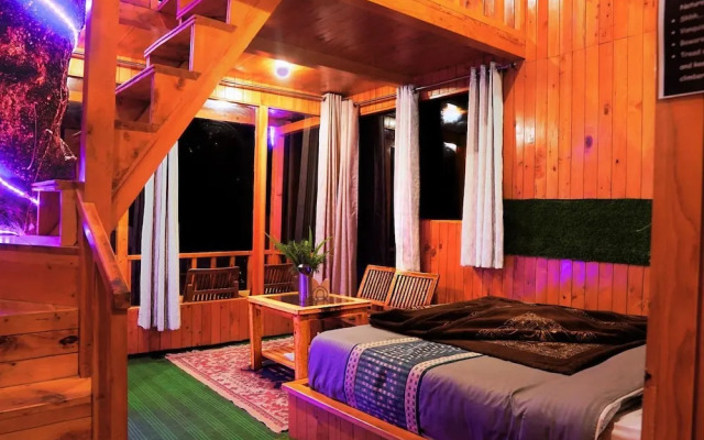 WOW Treehouse & Cottages