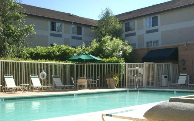 Extended Stay America Suites Pleasanton Chabot Dr