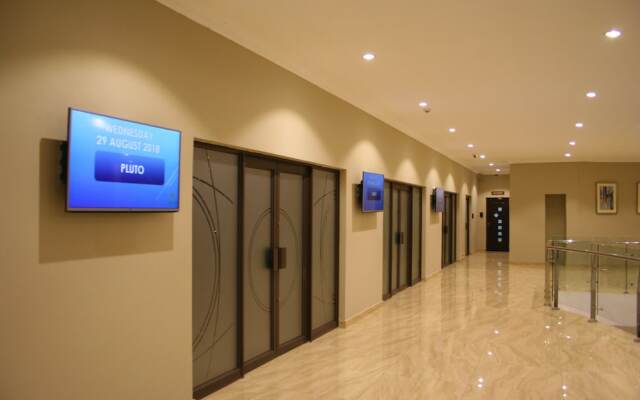 Crossroads Hotel Blantyre