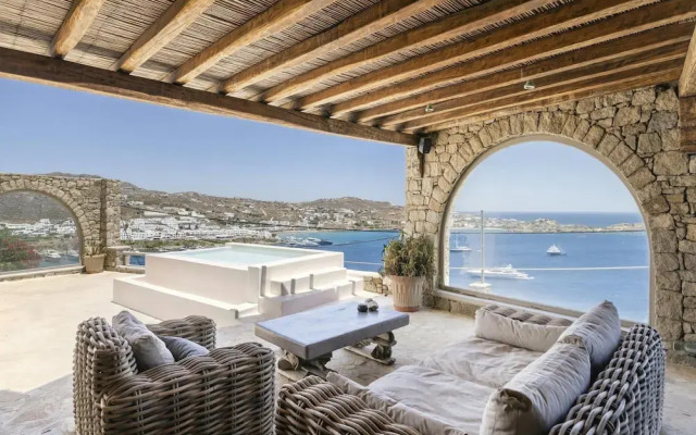 Unique Cycladic Villa With Pool