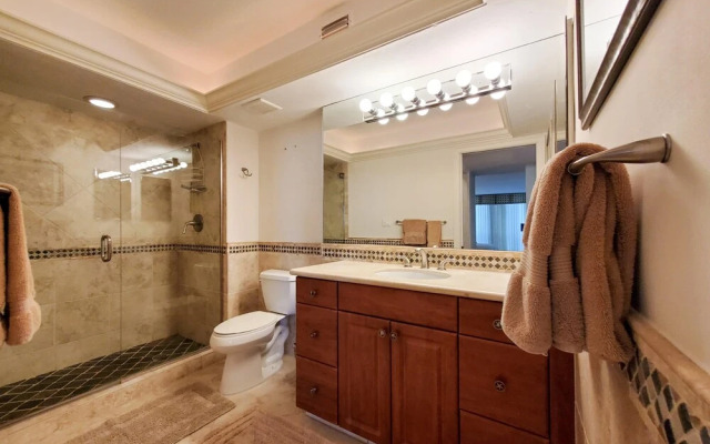 Vinncent's Sea Isles Condo