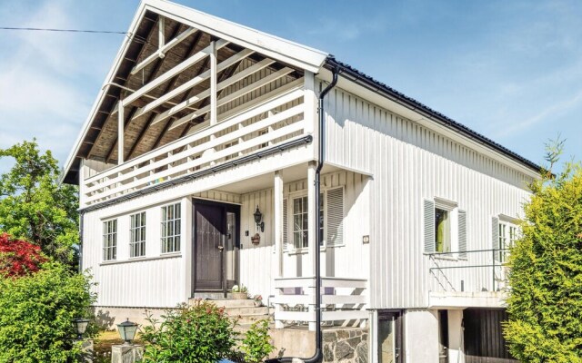 Awesome Home in Grimstad With Wifi and 4 Bedrooms