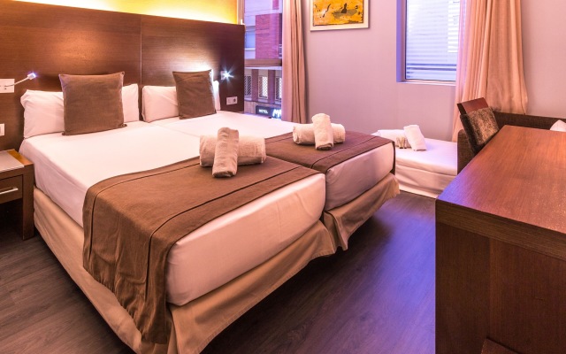 Hotel Madanis