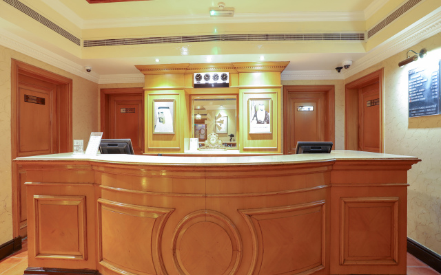 City Plaza Hotel