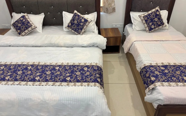 Hotel Rajhans