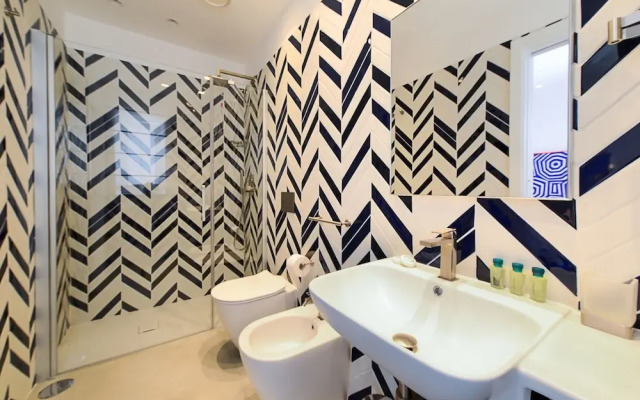 Beachfront Villa Sorrento & private sea access