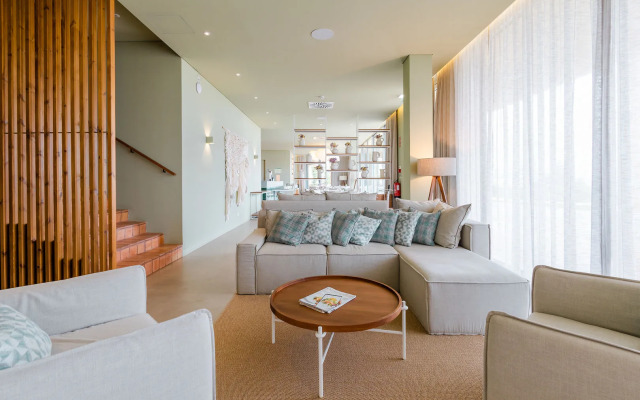 White Shell Beach Villas