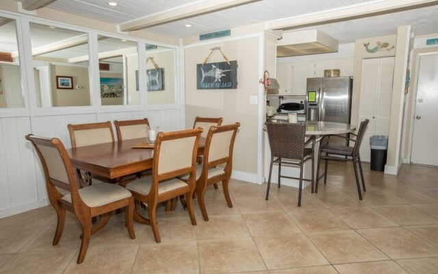 Dolphin Point 104b 2 Bedroom Condo by RedAwning