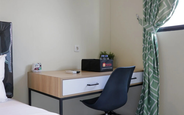 Comfortable And Strategic Studio Apartment Evenciio Margonda – Guest Rooms – Depok