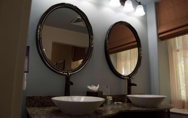 Best Western Plus Plaza Hotel