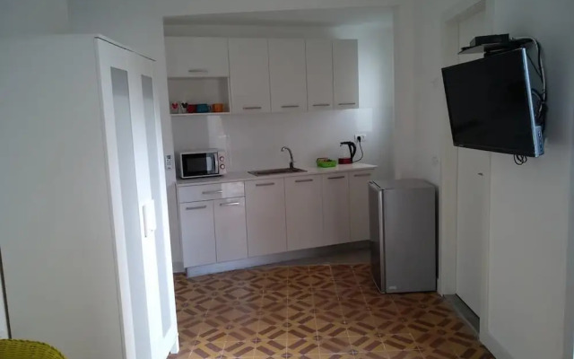 Rebecca's Suites