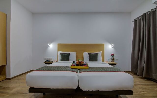 OYO Townhouse 047 Kanakpura Road