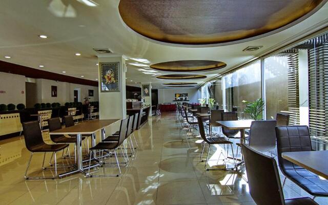 Raffleshom Hotel