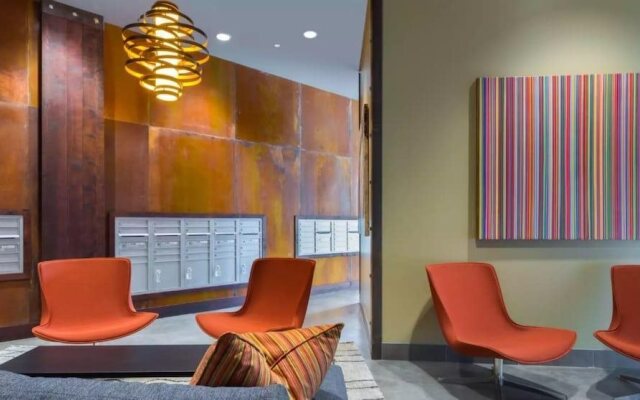 Global Luxury Suites in Emeryville