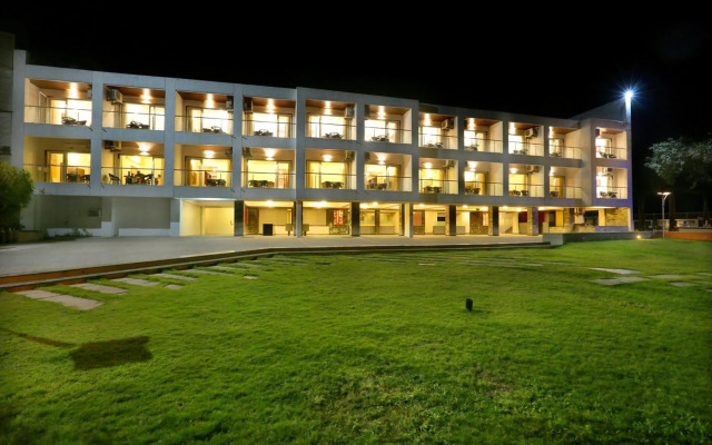 7 Apple Resort Lonavala