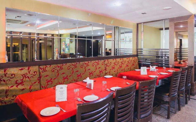FabHotel Vinflora Banjara Hills