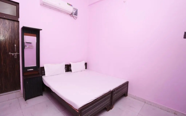 Om Shiv Palace by OYO Rooms