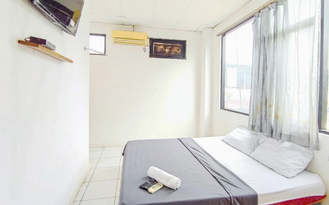 Rabel Guest House RedPartner – Guest Rooms – Jakarta