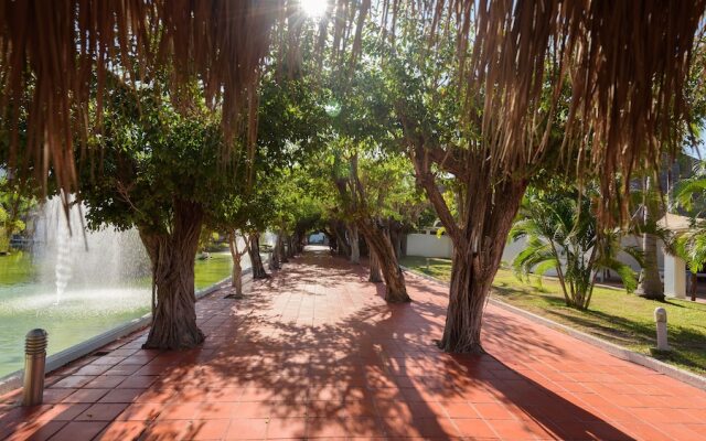 Vamar Vallarta Marina & Beach Resort