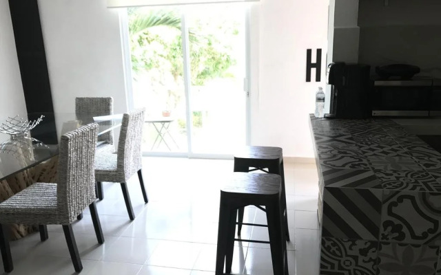 Alexia Marina Diamante